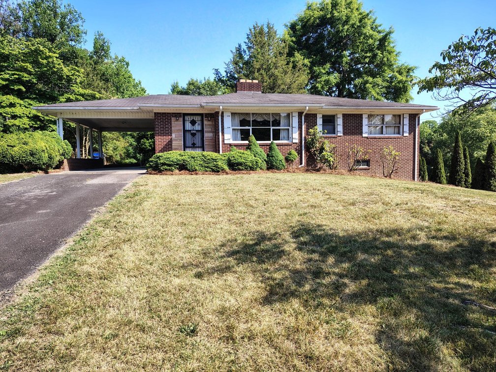 Image for Commissioner’s Sale: 429 Culbert St. Mt. Airy, NC