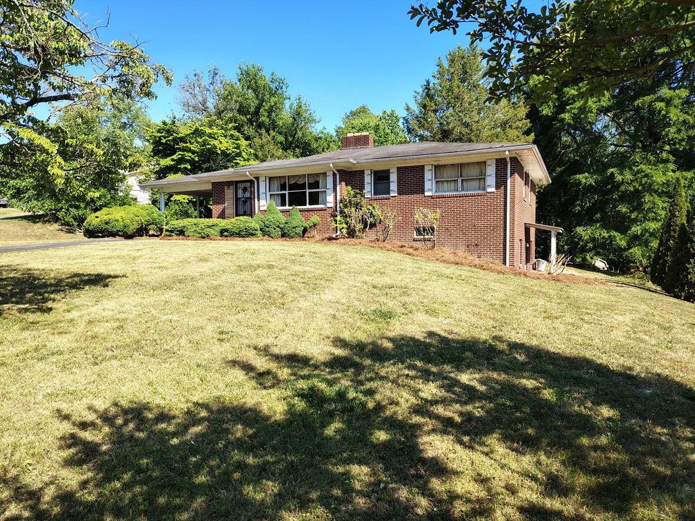 Image for Commissioner’s Sale: 429 Culbert St. Mt. Airy, NC