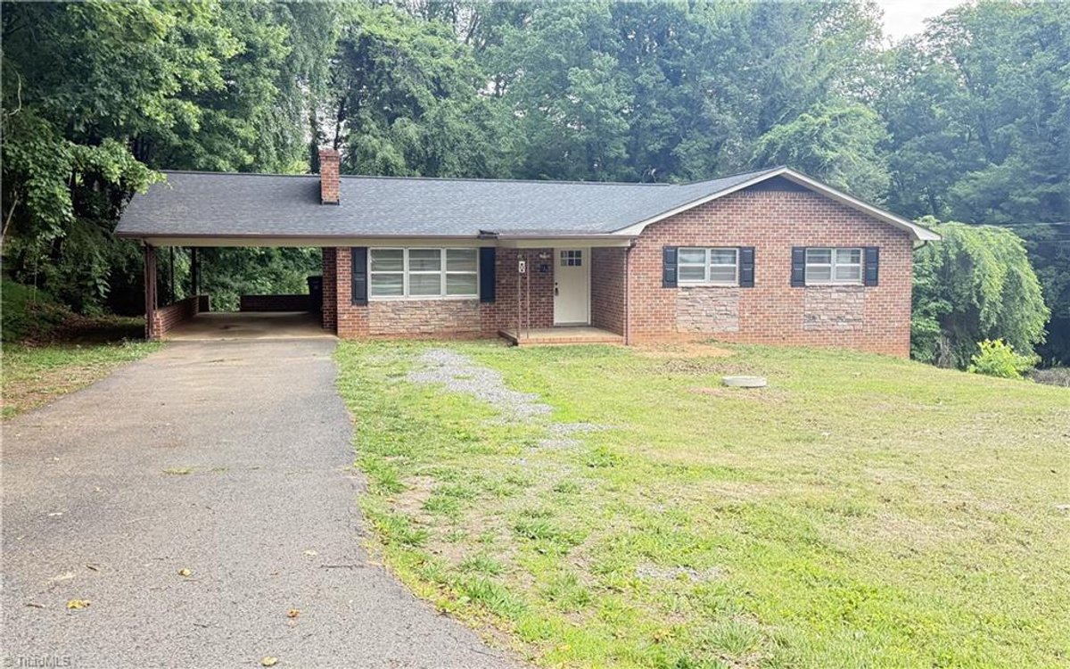 Image for Home For Sale in Mount Airy - 134 Carolina Avenue