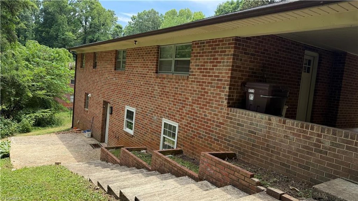 Image for Home For Sale in Mount Airy - 134 Carolina Avenue