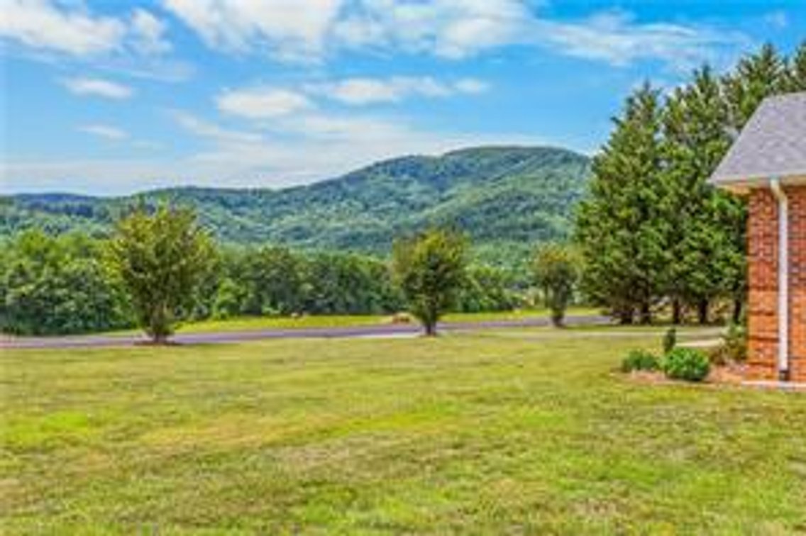 Image for Home For Sale in Cana - 836 Bear Trail