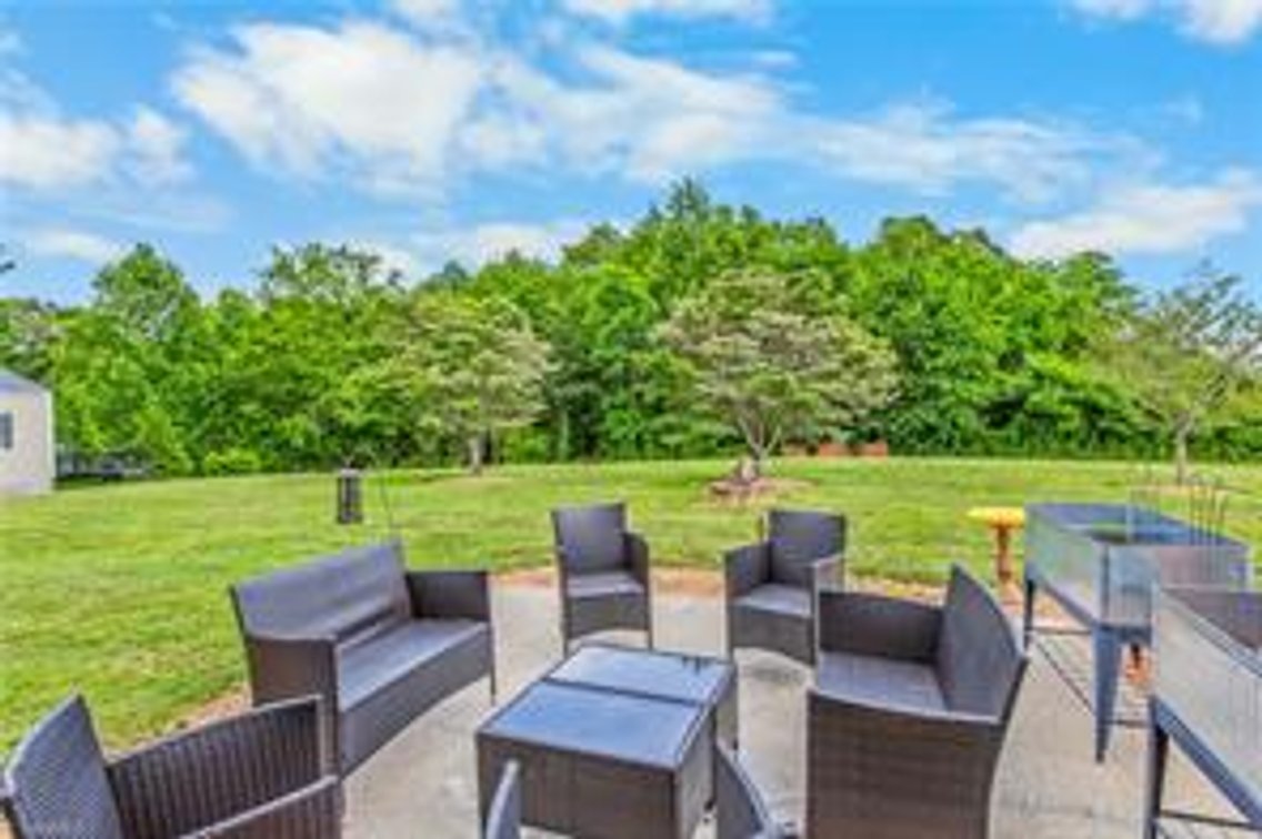 Image for Home For Sale in Cana - 836 Bear Trail
