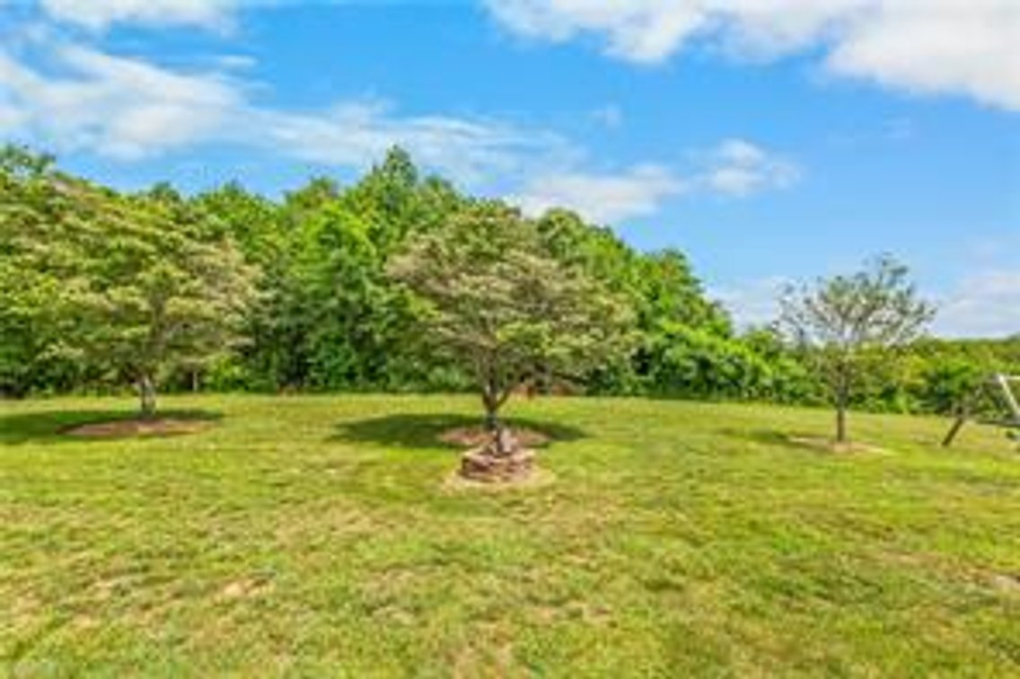 Image for Home For Sale in Cana - 836 Bear Trail
