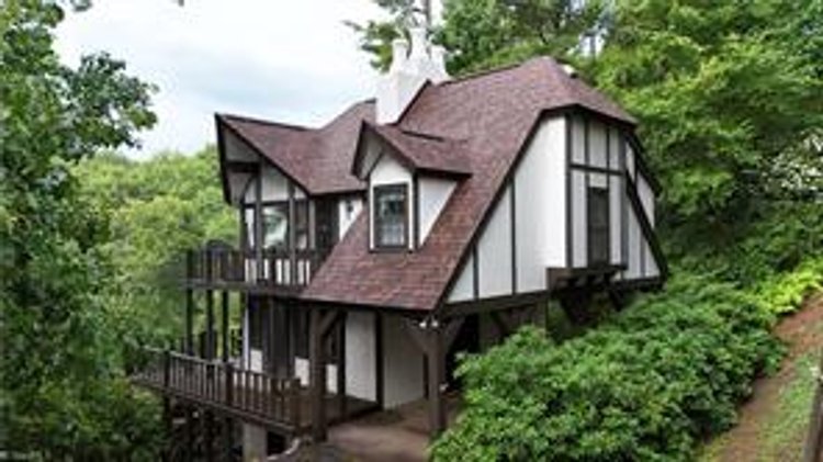 Home For Sale in Fancy Gap - 54 Windermere Way