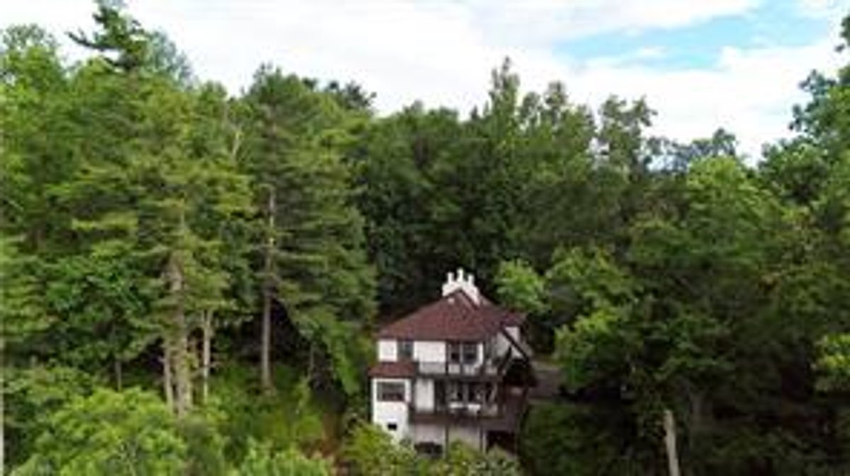 Image for Home For Sale in Fancy Gap - 54 Windermere Way