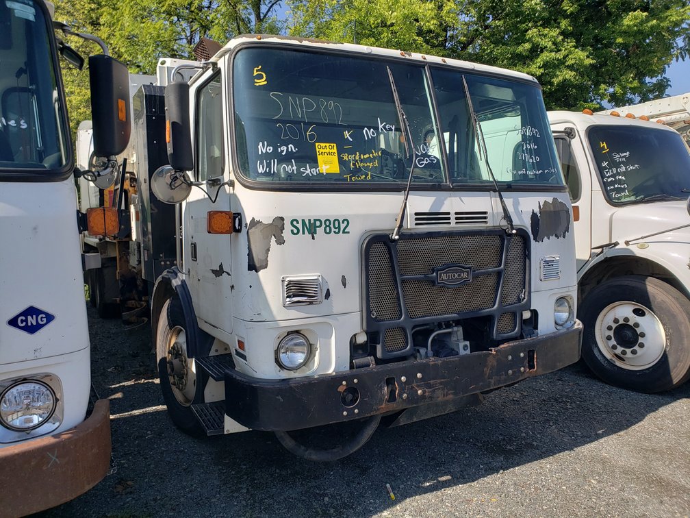 2016 AUTOCAR ACX64 AUTOMATED REFUSE TRUCK