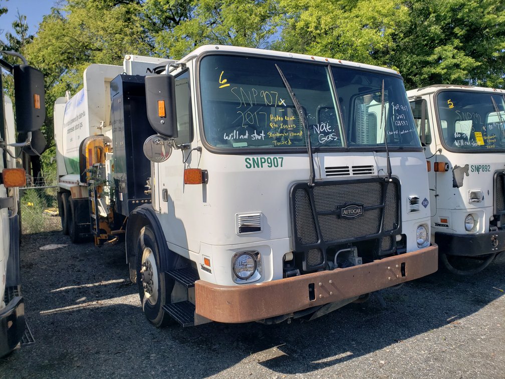 2017 AUTOCAR ACX64 AUTOMATED REFUSE TRUCK