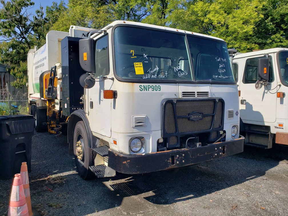 2017 AUTOCAR ACX64 AUTOMATED REFUSE TRUCK