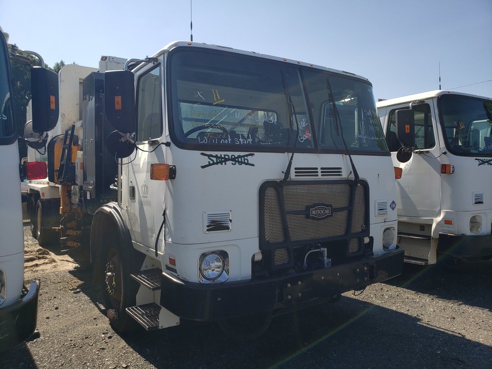 2017 AUTOCAR ACX64 AUTOMATED REFUSE TRUCK