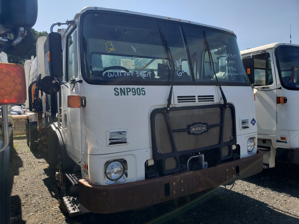 2017 AUTOCAR ACX64 AUTOMATED REFUSE TRUCK