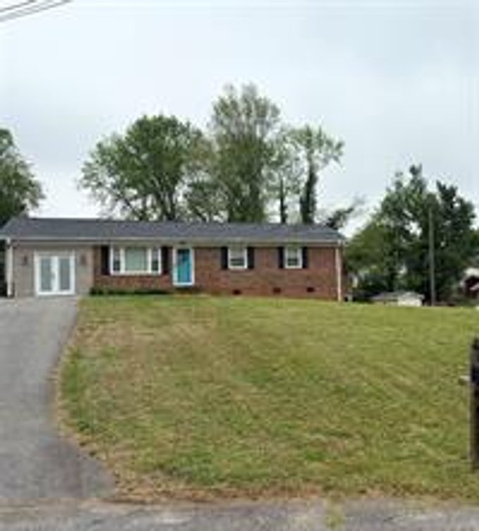 Image for Home For Sale in Mount Airy - 158 Betty Avenue