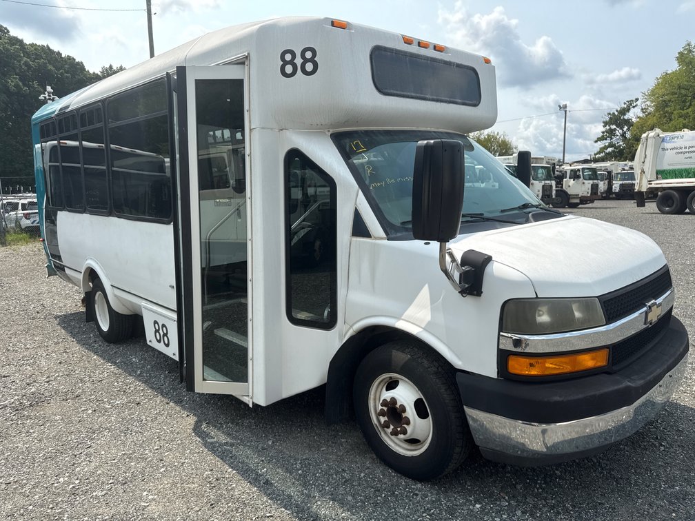 2015 CHEVROLET G4500 SHUTTLE VAN