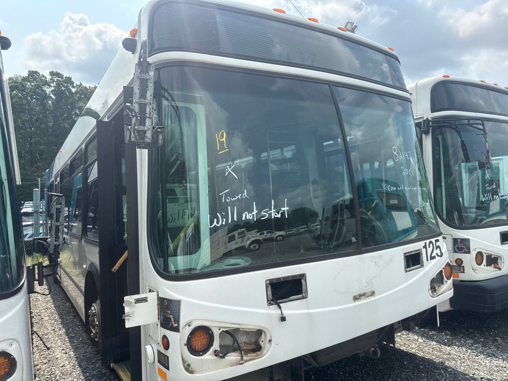 2014 ELDORADO NATIONAL EZ-RIDER II TRANSIT BUS