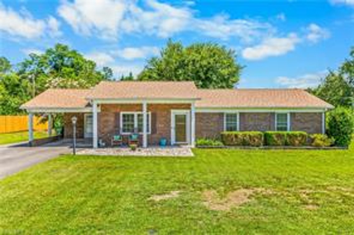 Image for Home For Sale in Mount Airy - 307 E Devon Drive