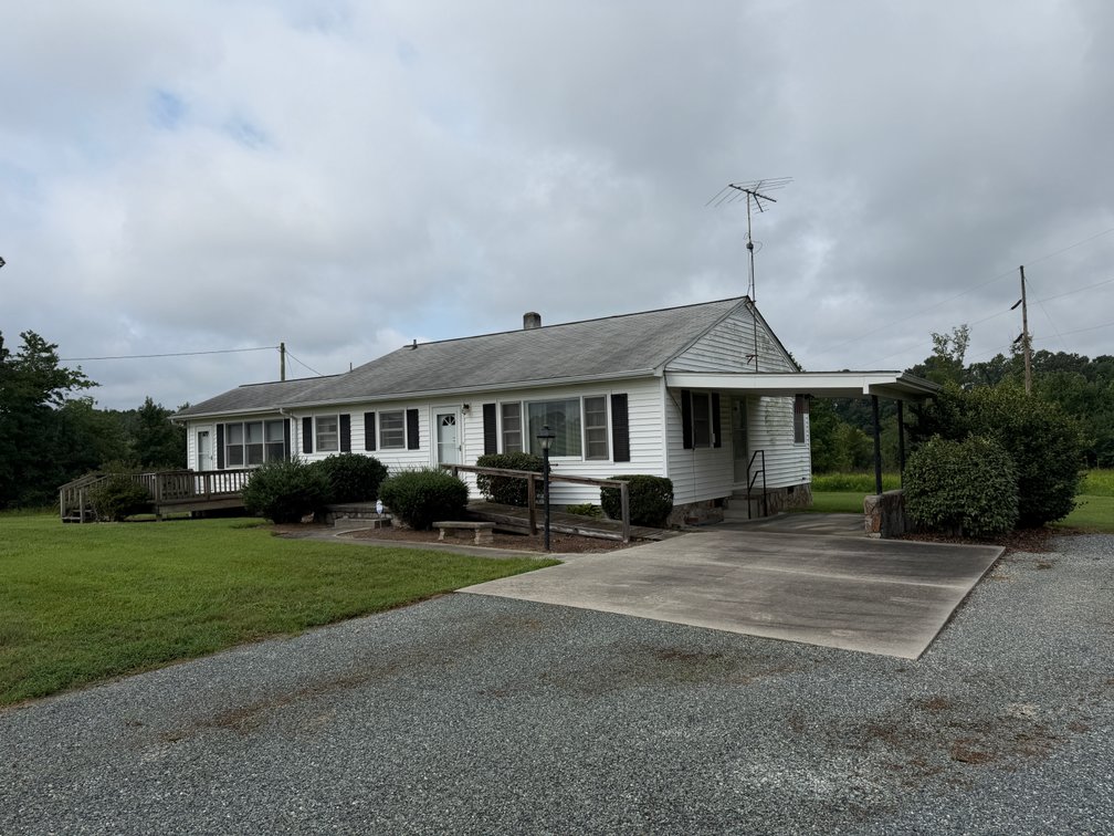 Image for Home For Sale in Siler City - 1100 Ben Smith Road