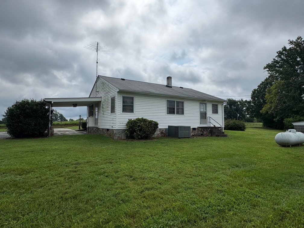 Image for Home For Sale in Siler City - 1100 Ben Smith Road