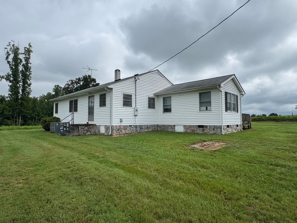 Image for Home For Sale in Siler City - 1100 Ben Smith Road
