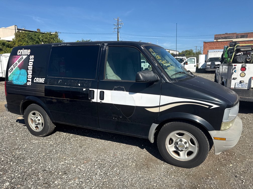 2005 CHEVY VAN
