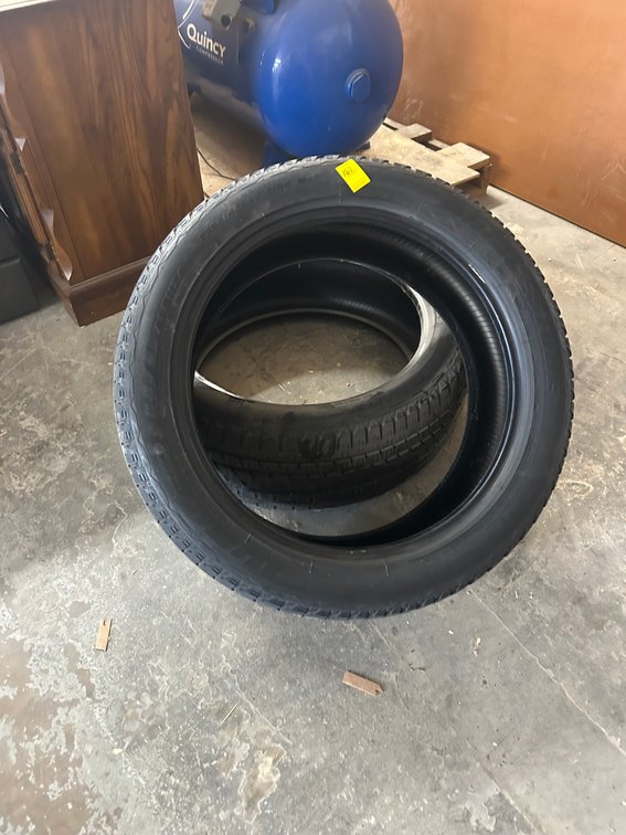2 Bridgestone Dueler H/L Alenza P285-45R 22 Tires