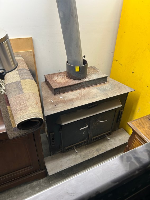 Wood Stove and Pipe