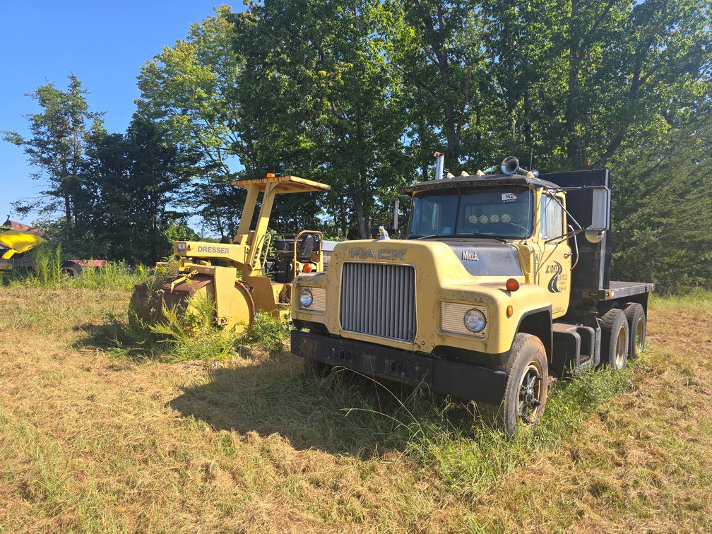 Image for J.C. Joyce Trucking & Paving Retirement Auction