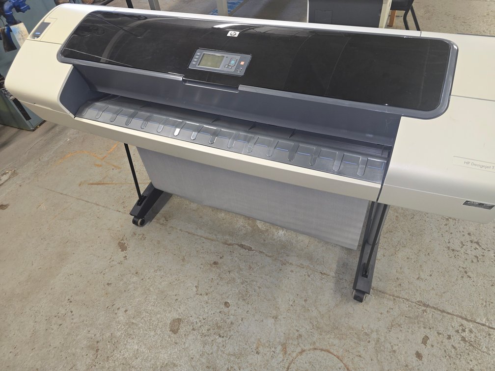 HP DesignJet T1100 / Model: Q6687A