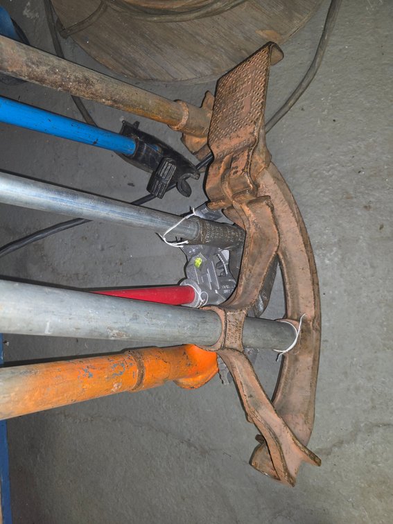 various sizes pipe benders