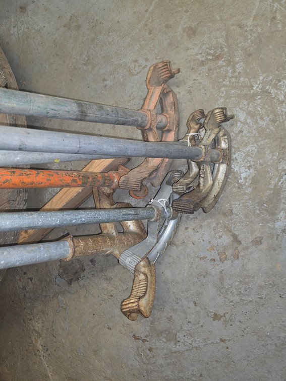 various sizes pipe benders