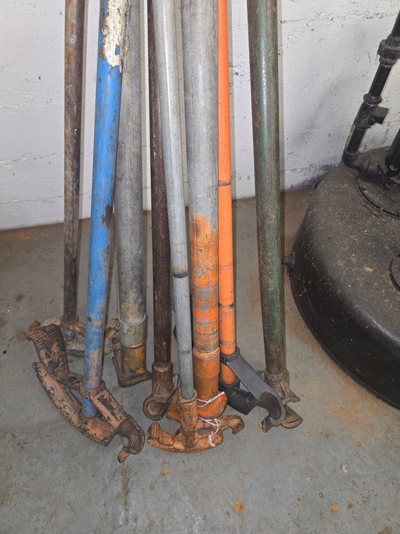 various sizes pipe benders