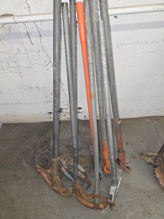 various sizes pipe benders