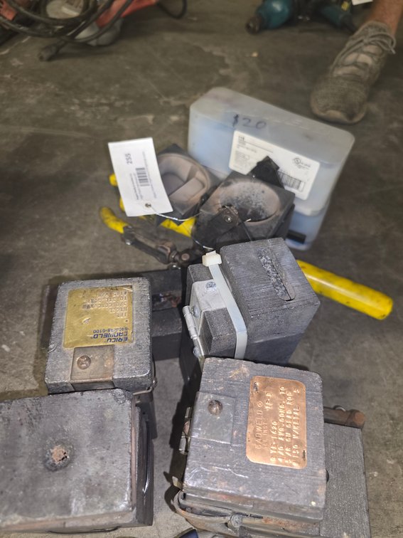Cadweld molds & blocks
