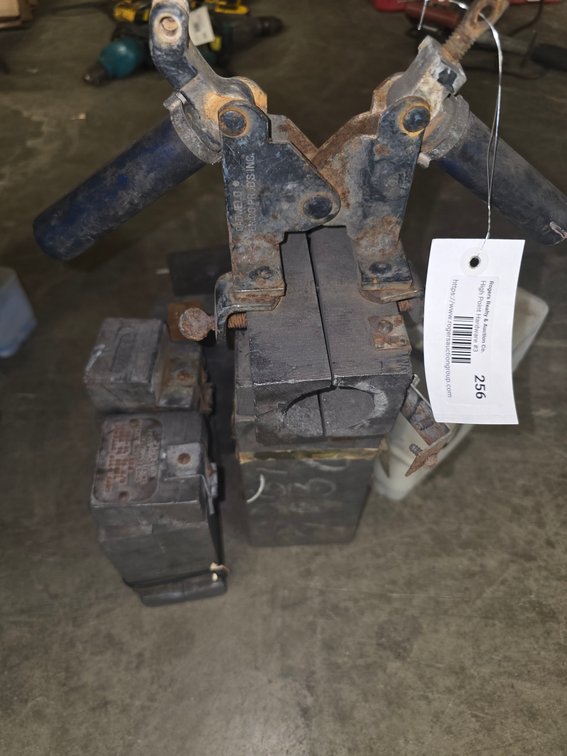 Cadweld molds & blocks