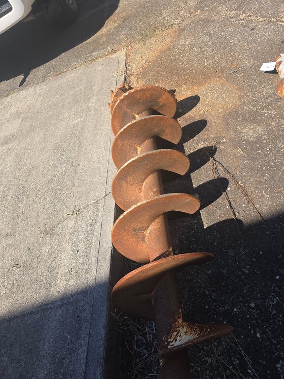 17 in diameter auger with rock teeth