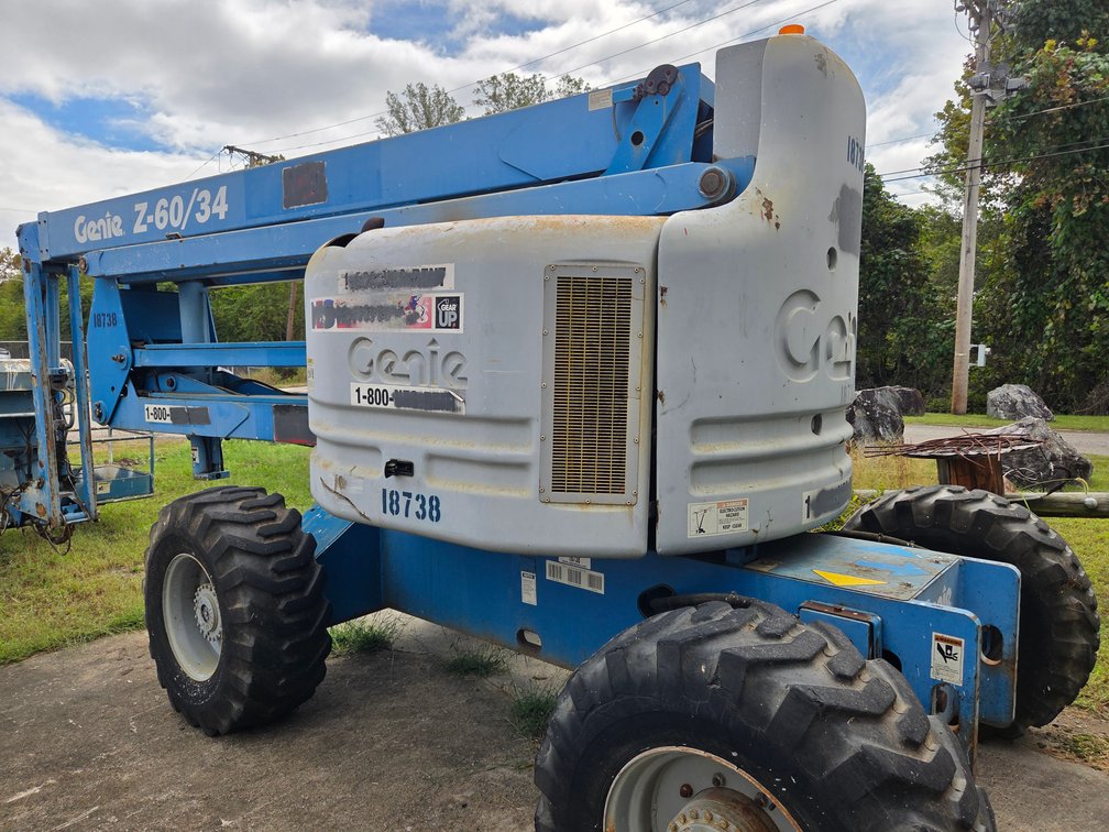 Genie Lift Boom 4x4 / 3952 hours / Model: Z60/34