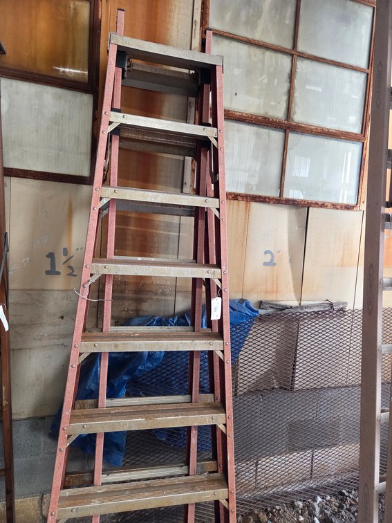 8 ft "A" ladder with 8 ft extension