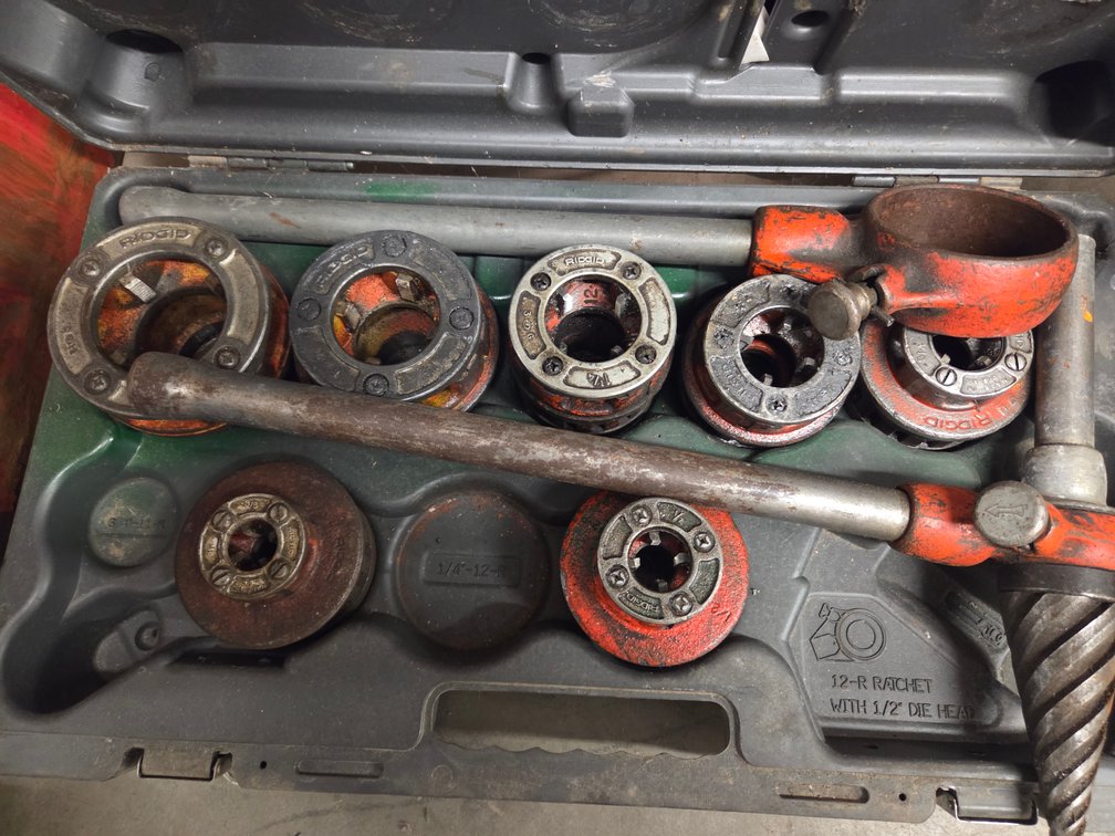Rigid pipe threader & reamer set (2 missing)