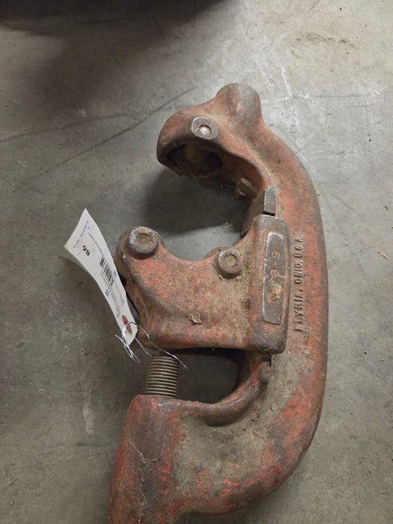 Rigid 2"-4" pipe cutter