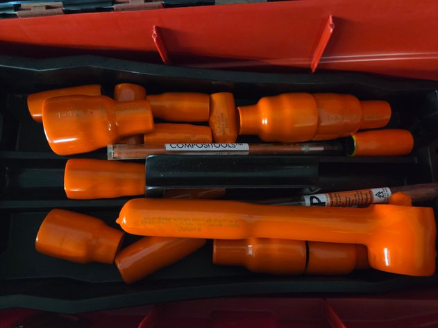 Salisbury insulated ratchet & socket set