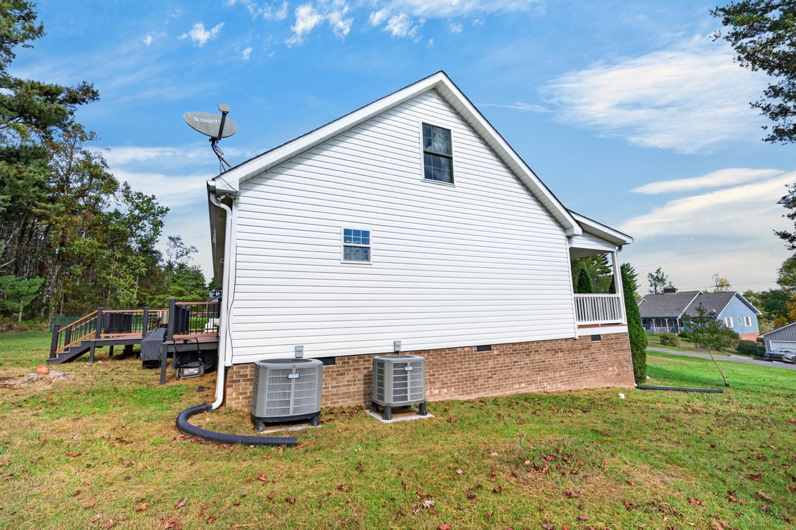 Image for Home For Sale in Fancy Gap - 85 Chateau Lane