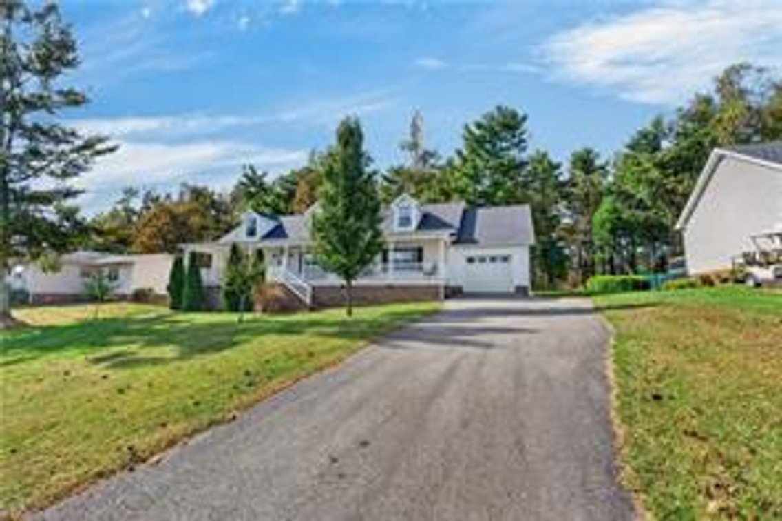 Image for Home For Sale in Fancy Gap - 85 Chateau Lane