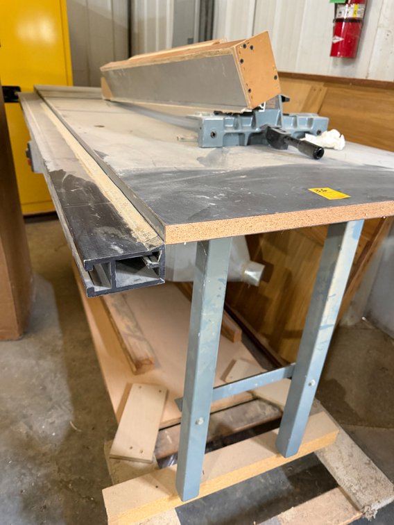 Lot Delta Unisaw 10” Tilting Arbor Saw - AS-IS - Will need Wiring