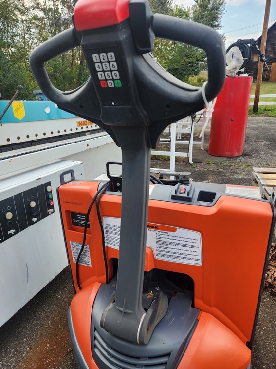 Toyota Pallet Jack
