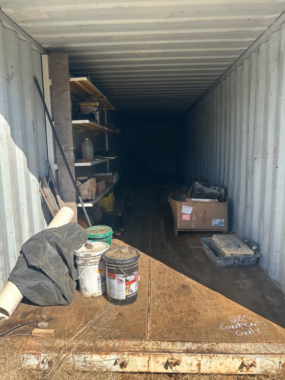 Contents Of Grey Container Lot 286