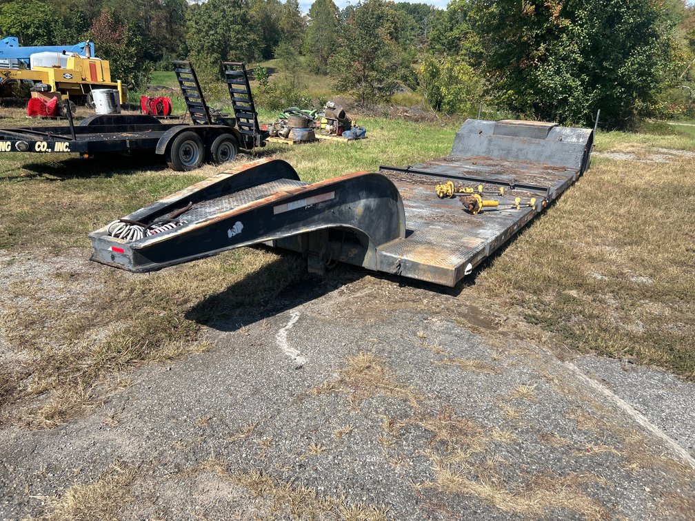 Single Axle 5th Wheel Low Deck Trailer