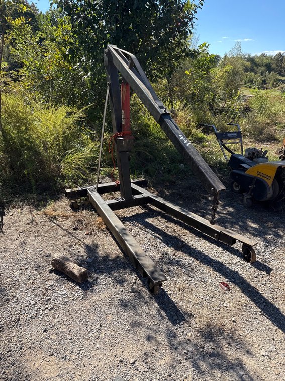 Heavy duty engine hoist