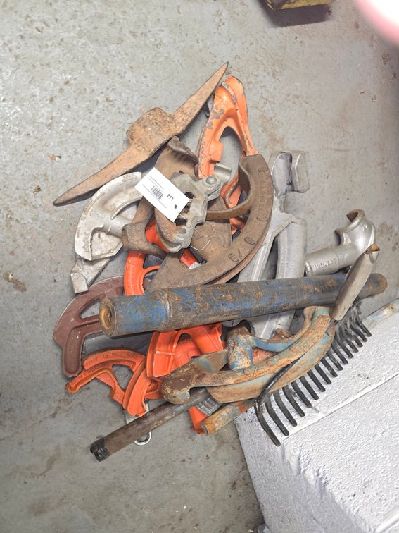various sized pipe bender heads