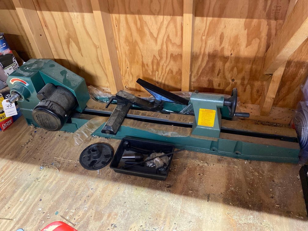 CENTRAL MACHINERY WOOD LATHE-12"X36"