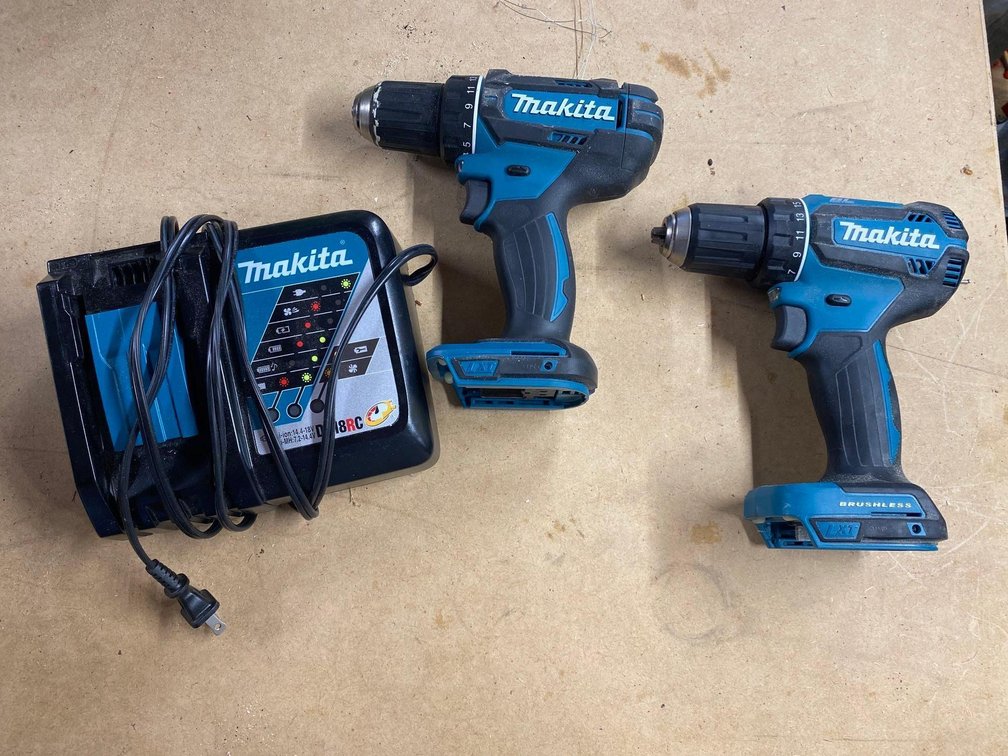 MAKITA-DRILLS AND BATTERY CHARGER