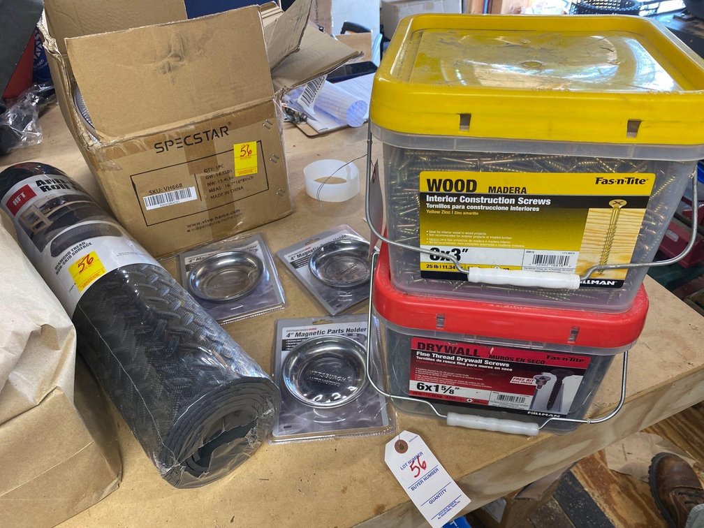 SCREWS-FATIGUE MATS-SNAD SPONGES-PARTS HOLDERS