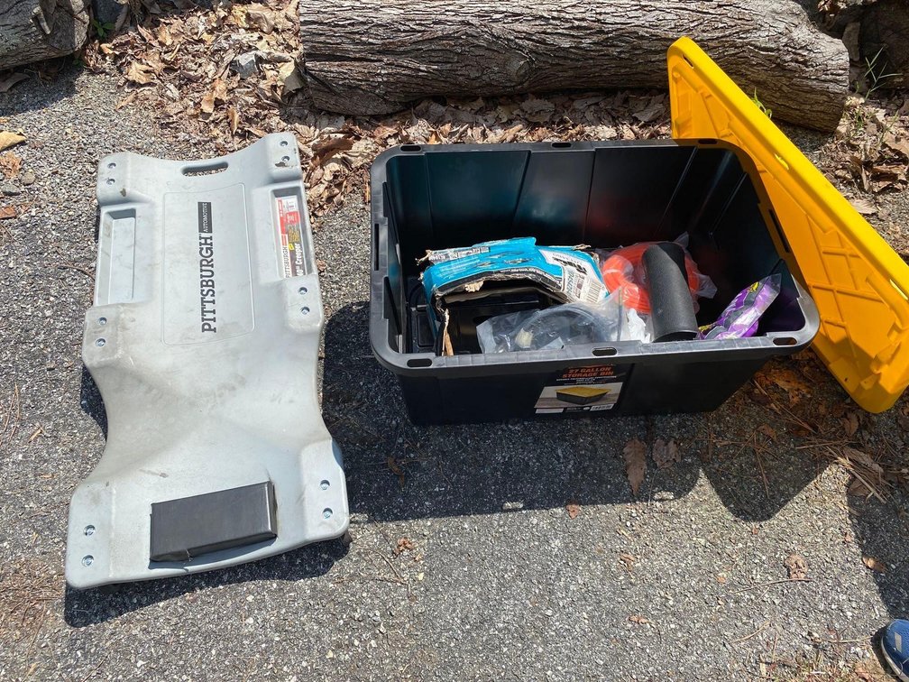 CREEPER-HOSES-STORAGE BIN-PRY BARS-RATCHET TIE DOWNS